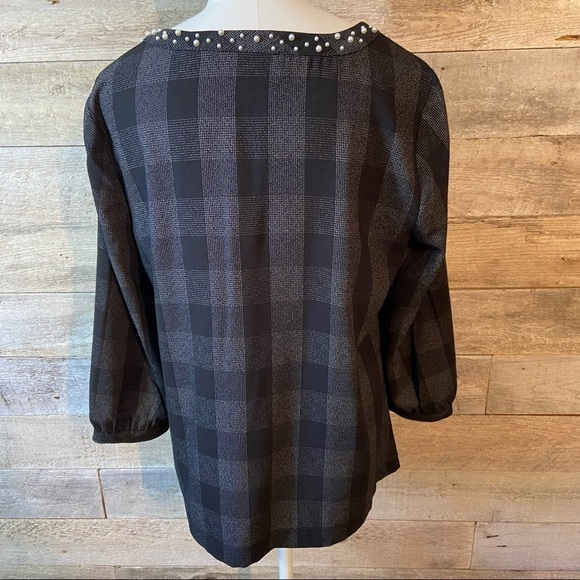 Karl Lagerfeld women’s blouse in size medium - Picture 8 of 8